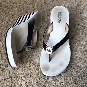 Michael Kors Foam Wedge Sandals | Size 7.5